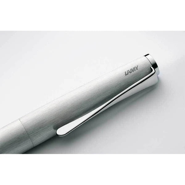 Pluma Studio Cepillado M bl