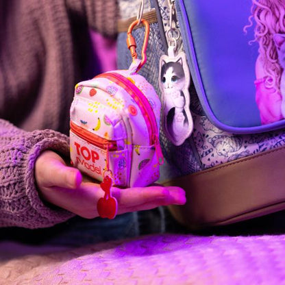 TOPModel Mini mochila con mini libritos
