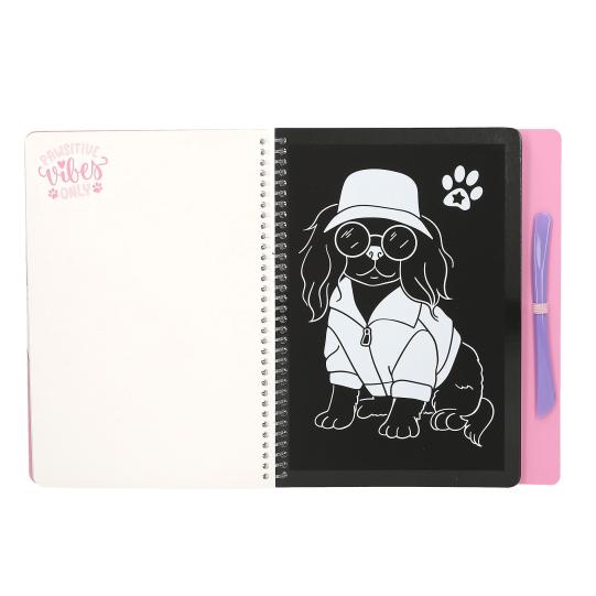 Top model magic scratch book: Fergie