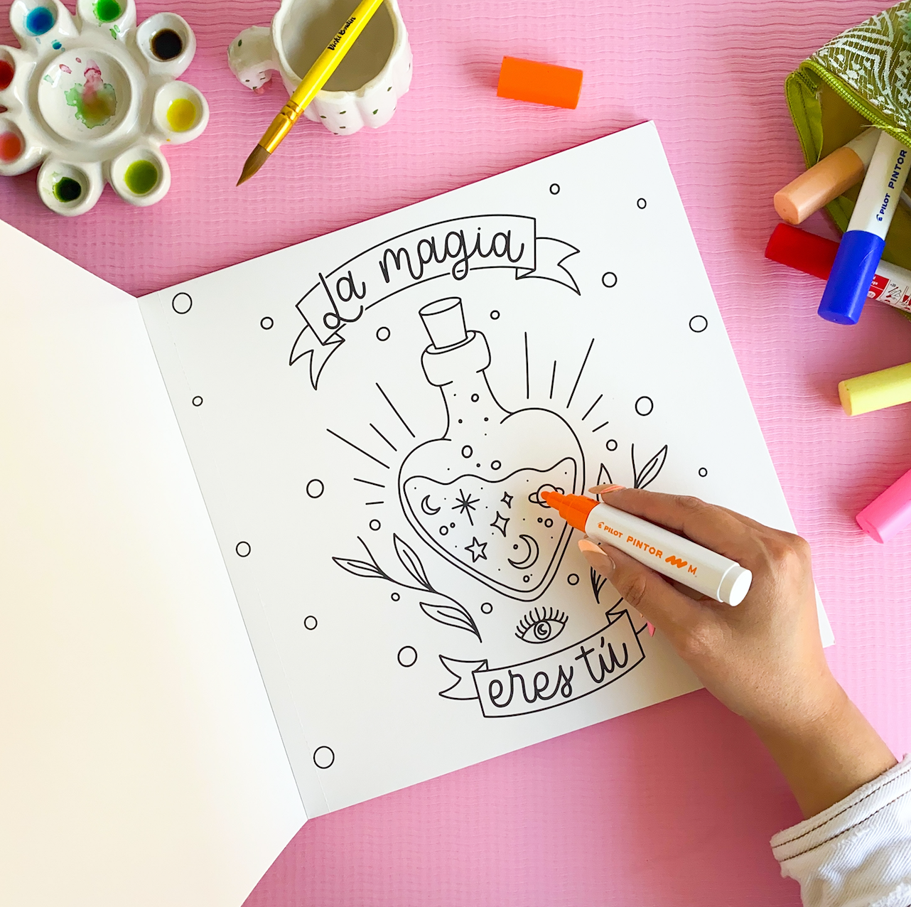 Libro para colorear Universo Mágico por las Letras de Angeles
