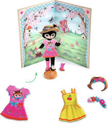 Set para vestir Personajes : Pequeño armario