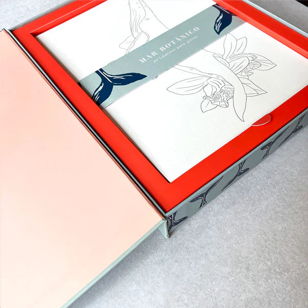 Caja Creativa Mar Botánico con 44 láminas para pintar