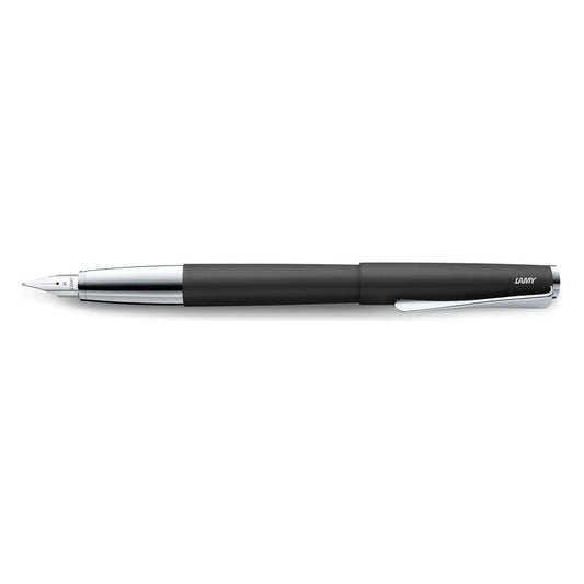 067 Pluma Studio Black bl M